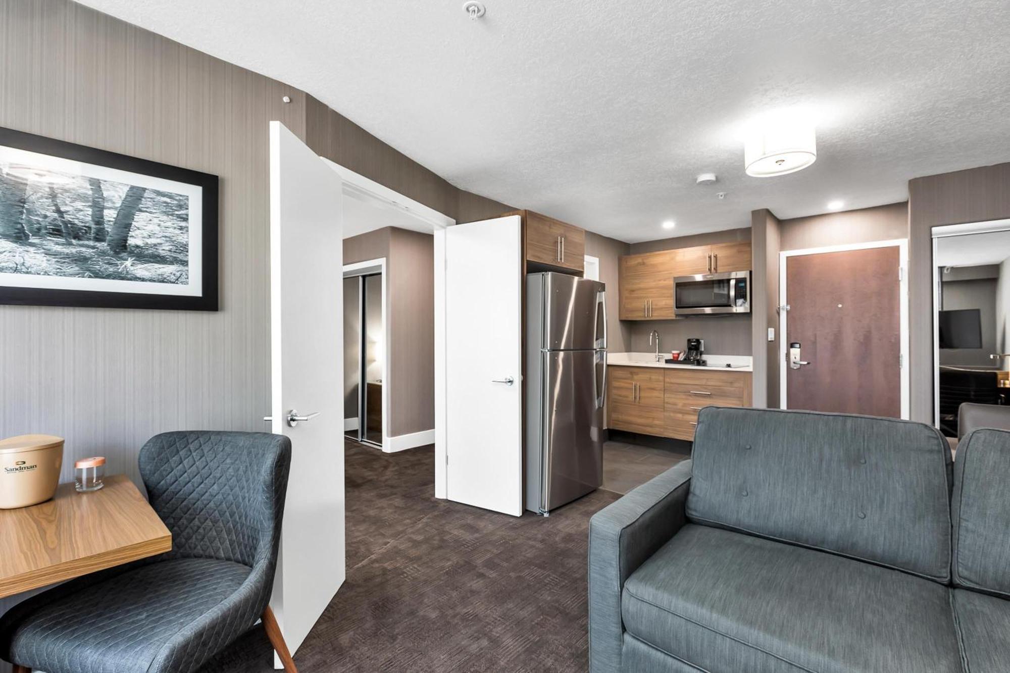 Sandman Hotel Grande Prairie Exterior photo