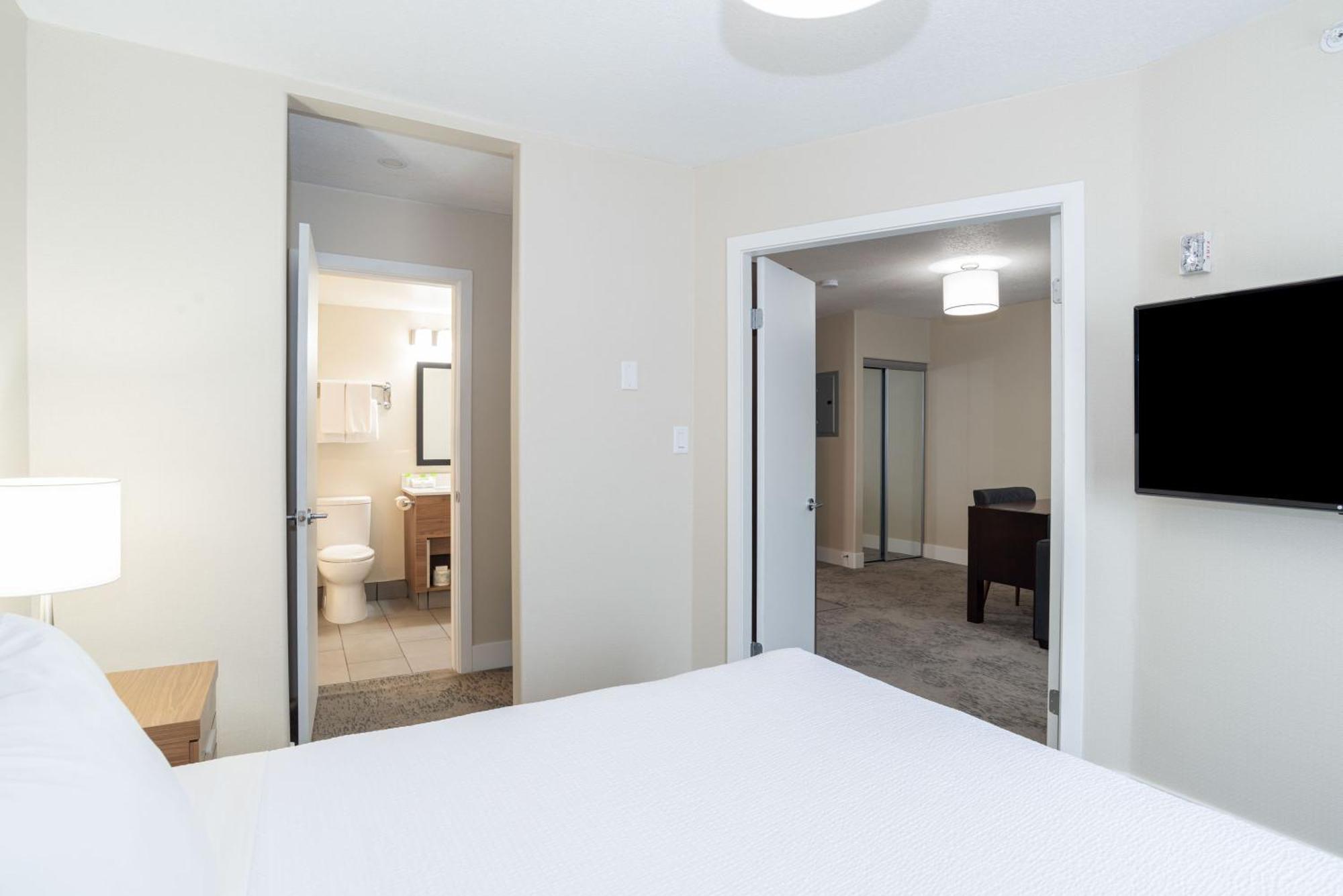 Sandman Hotel Grande Prairie Exterior photo